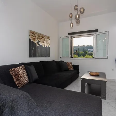Lägenhet Spiros House Kynopiástai